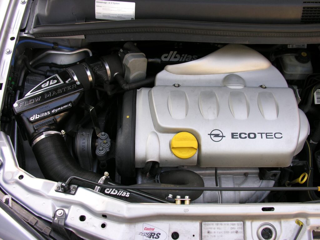 Opel X18XE1 1.8 motor