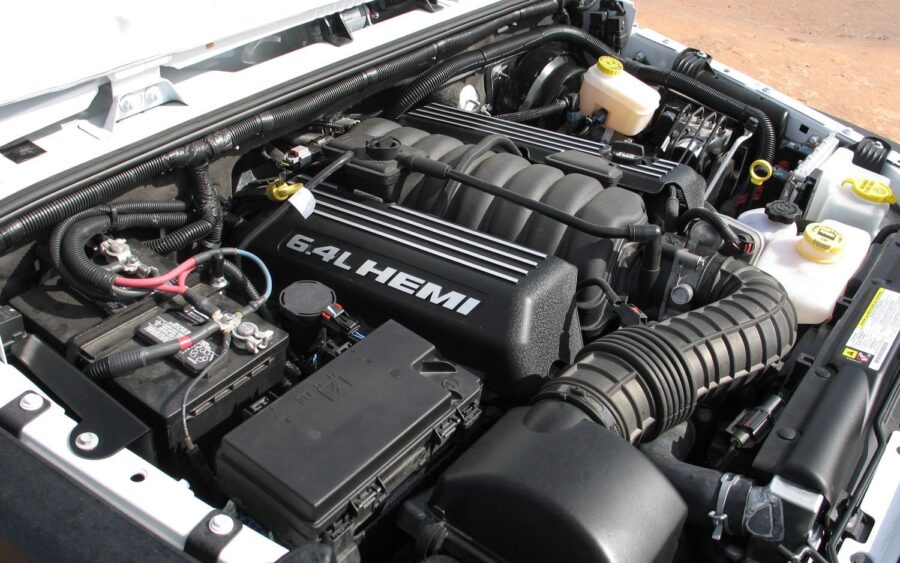 Dodge, Chrysler, Jeep 6.4 HEMI motor